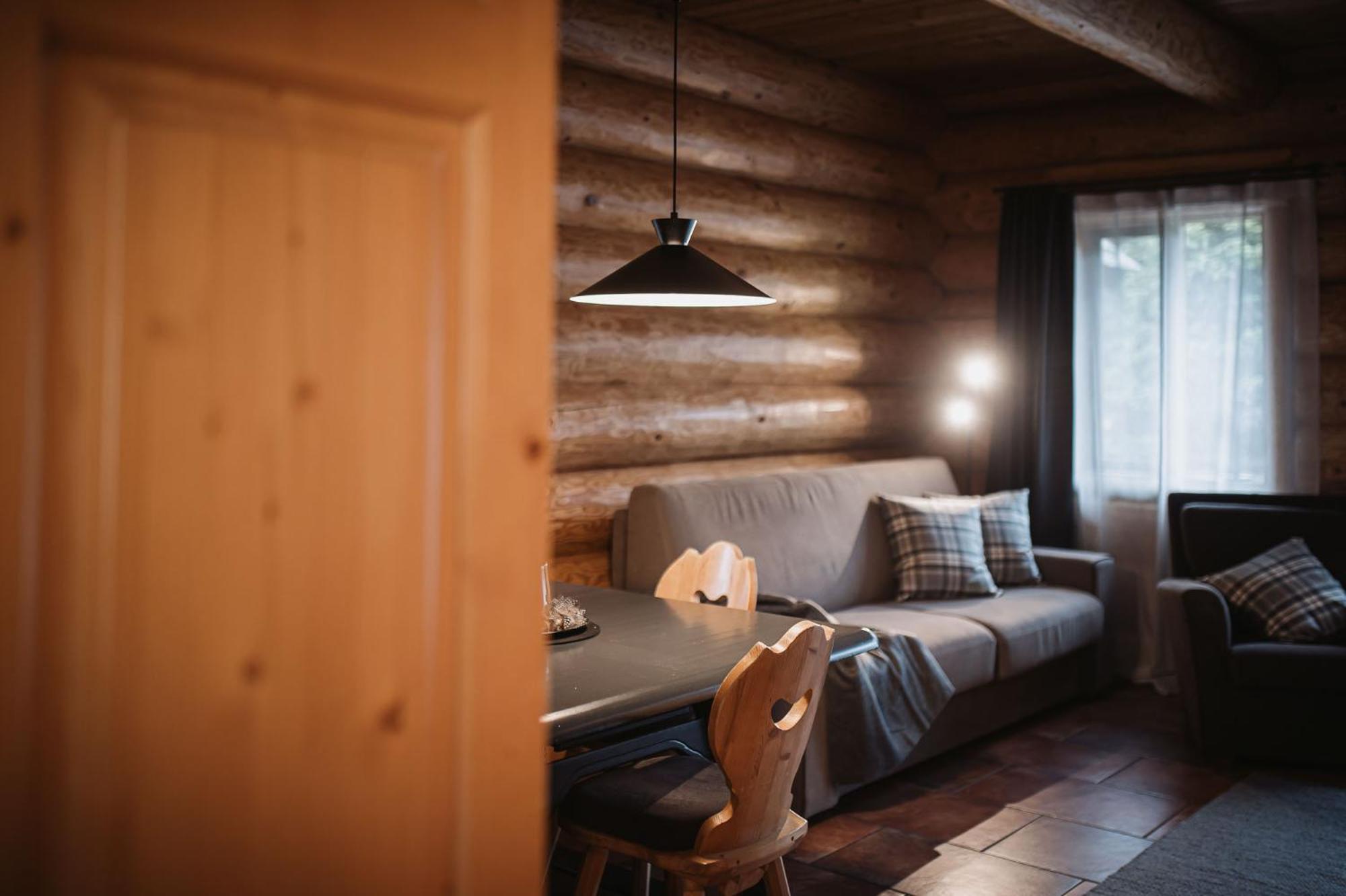 Nancy'S Holiday Homes Dolomites ราซุน ดิ ซอตโต ภายนอก รูปภาพ